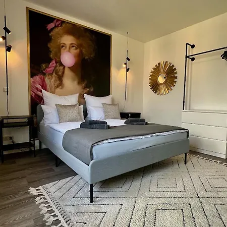 Bostel 2- Modernes In Meiderich, 4,7 Km Hbf, U-bahn 250m, Flughafen Duesseldorf 28 Km, Landschaftspark 2,9 Km, 5 Gehminuten Von Herzklinik Entfernt * Duisburg