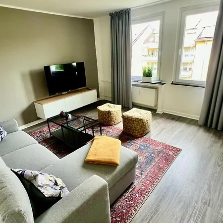 Apartmán 2- Modernes In Meiderich, 4,7 Km Hbf, U-bahn 250m, Flughafen Duesseldorf 28 Km, Landschaftspark 2,9 Km, 5 Gehminuten Von Herzklinik Entfernt *