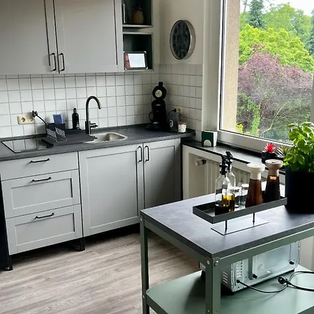 Bostel 2- Modernes In Meiderich, 4,7 Km Hbf, U-bahn 250m, Flughafen Duesseldorf 28 Km, Landschaftspark 2,9 Km, 5 Gehminuten Von Herzklinik Entfernt *