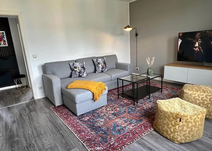 2- Modernes In Meiderich, 4,7 Km Hbf, U-bahn 250m, Flughafen Duesseldorf 28 Km, Landschaftspark 2,9 Km, 5 Gehminuten Von Herzklinik Entfernt Daire