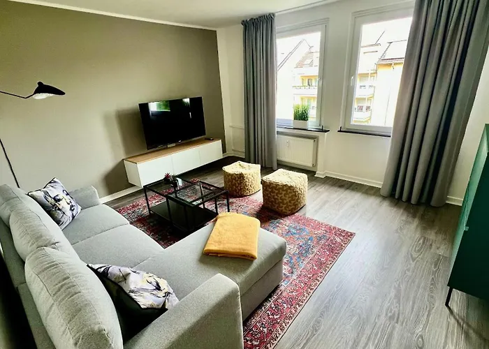 Apartmán 2- Modernes In Meiderich, 4,7 Km Hbf, U-bahn 250m, Flughafen Duesseldorf 28 Km, Landschaftspark 2,9 Km, 5 Gehminuten Von Herzklinik Entfernt *